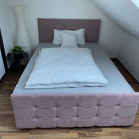Bequemes Einzelzimmer Im Herzen Von Kassel Dış mekan fotoğraf