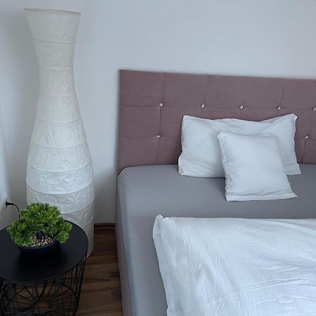 Bequemes Einzelzimmer Im Herzen Von Kassel Dış mekan fotoğraf